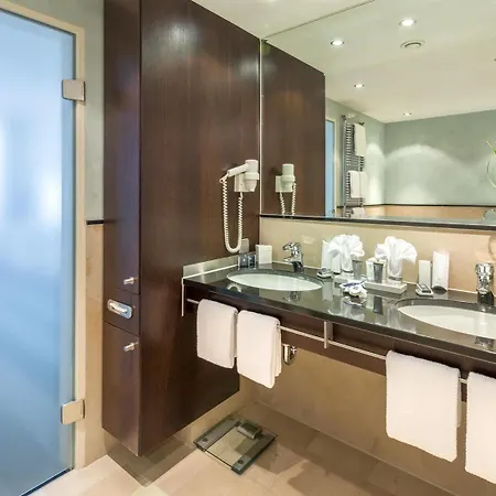 Dorint Main Taunus Zentrum Frankfurt 4* Sulzbach (Hessen)