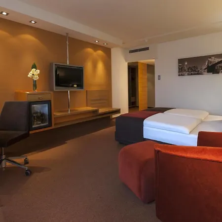 Dorint Main Taunus Zentrum Frankfurt Sulzbach 4*