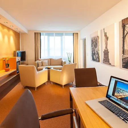 Dorint Main Taunus Zentrum Frankfurt Sulzbach Hotel 4*