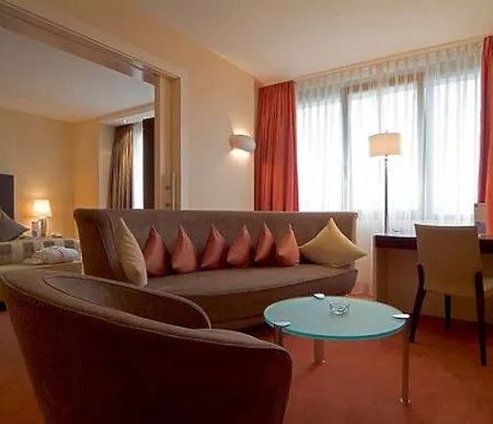 Dorint Main Taunus Zentrum Frankfurt Sulzbach 4*
