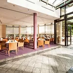 Dorint Main Taunus Zentrum Frankfurt 4*