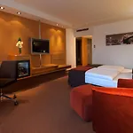 Dorint Main Taunus Zentrum Frankfurt 4*