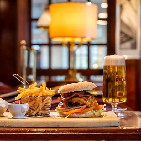 Dorint Main Taunus Zentrum Frankfurt Hotell 4*