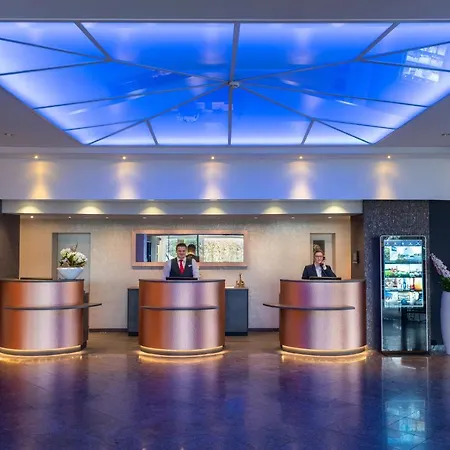 Dorint Main Taunus Zentrum Frankfurt 4*