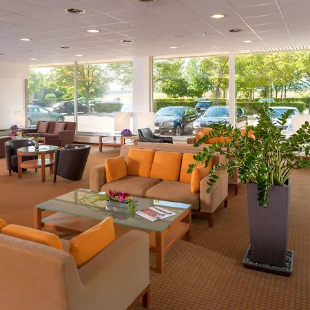 Dorint Main Taunus Zentrum Frankfurt 4*