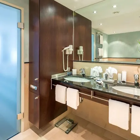 Dorint Main Taunus Zentrum Frankfurt Hotel Sulzbach (Hessen)