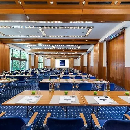 Dorint Main Taunus Zentrum Frankfurt Hotel 4*