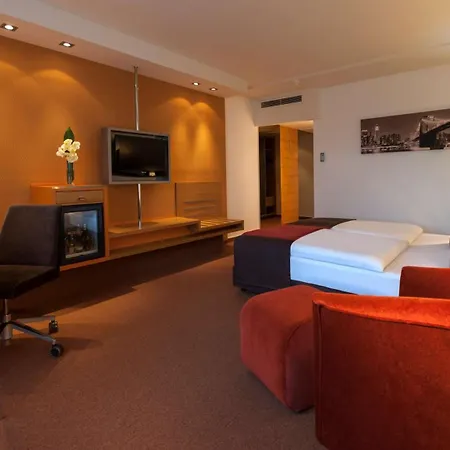 Dorint Main Taunus Zentrum Frankfurt 4*