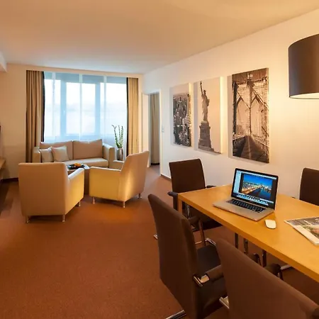 Dorint Main Taunus Zentrum Frankfurt 4* זולצבאך
