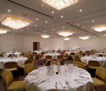 Dorint Main Taunus Zentrum Frankfurt Hotell 4*