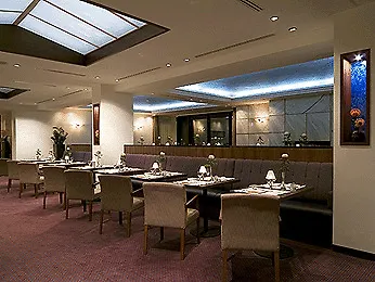 Dorint Main Taunus Zentrum Frankfurt זולצבאך