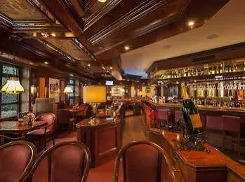 Dorint Main Taunus Zentrum Frankfurt 4*