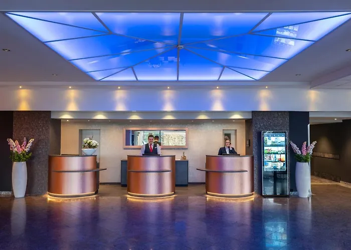 Dorint Main Taunus Zentrum Frankfurt 4*