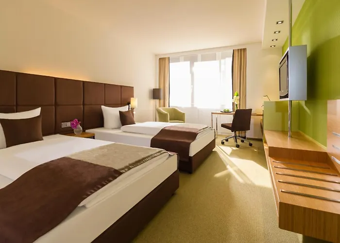 酒店 Dorint Main Taunus Zentrum Frankfurt 4*