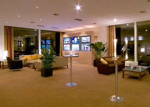 Hotel Dorint Main Taunus Zentrum Frankfurt 4*